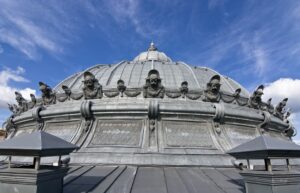 крыша оперного театра